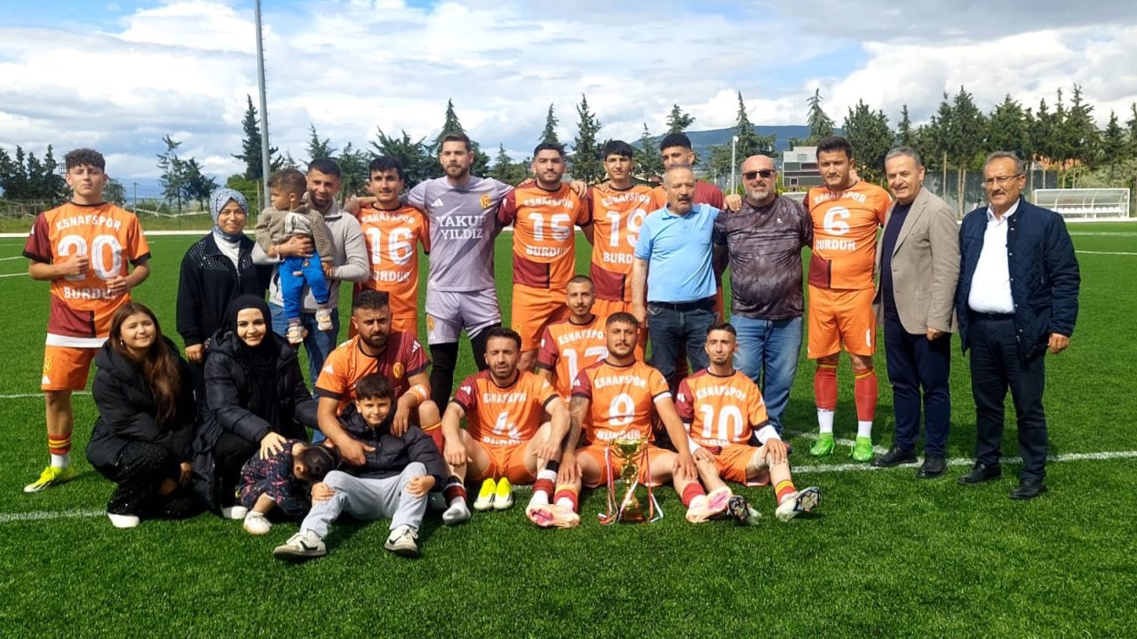 Esnafspor namağlup şampiyon