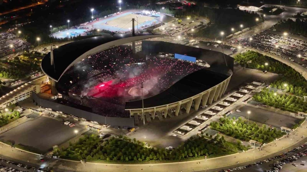 Kanye West konserinde inanılmaz görsel