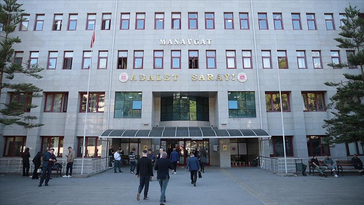 Manavgat'ta Başkan Kara'ya şok ceza!