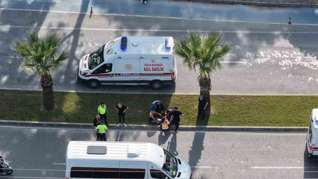 Manavgat’ta motosikletler çarpıştı: 2 yaralı