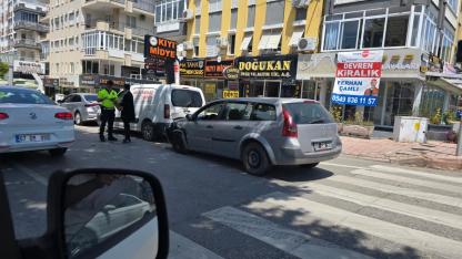 Muratpaşa’da maddi hasarlı trafik kazası meydana geldi!