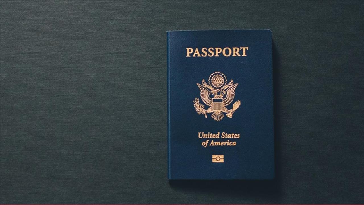 Nafaka borcunu ödemeyenlerin pasaportu iptal edilecek!