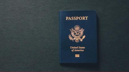 Nafaka borcunu ödemeyenlerin pasaportu iptal edilecek!