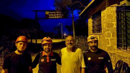 Yürüyüş sırasında yolunu kaybeden turisti AFAD kurtardı