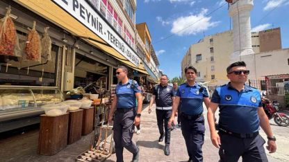 Tarsus’ta kaldırım işgallerine sıkı denetim