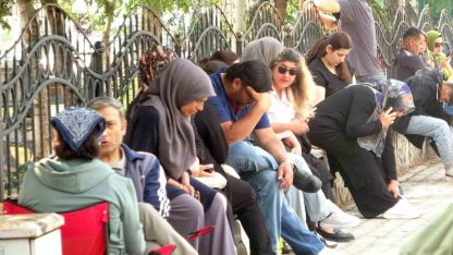 Isparta’da öğrenciler gelecekleri için yarıştı, aileler kapıda ter döktü