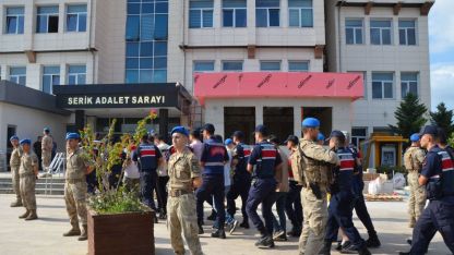 Uyuşturucu operasyonuna 8 tutuklama