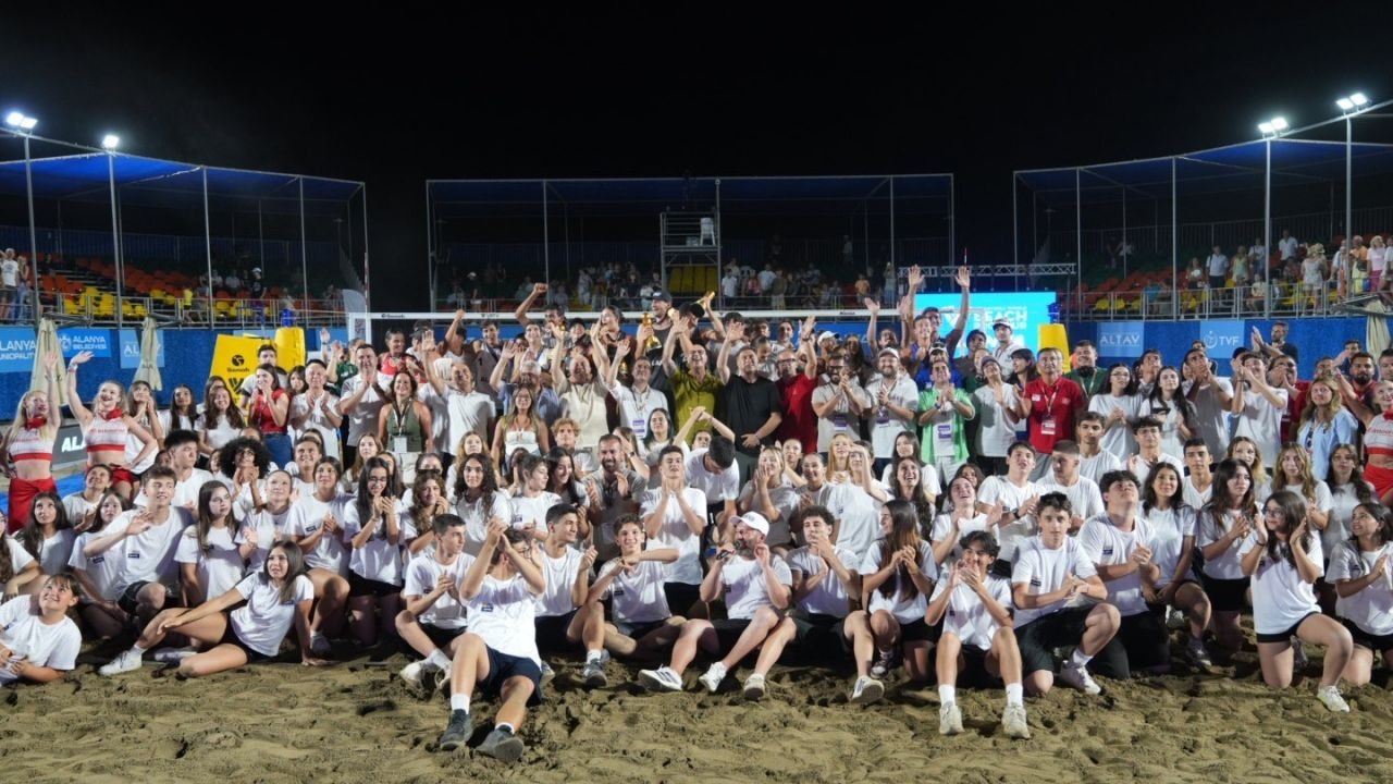 Alanya’da dev şölen finallerle sona erdi