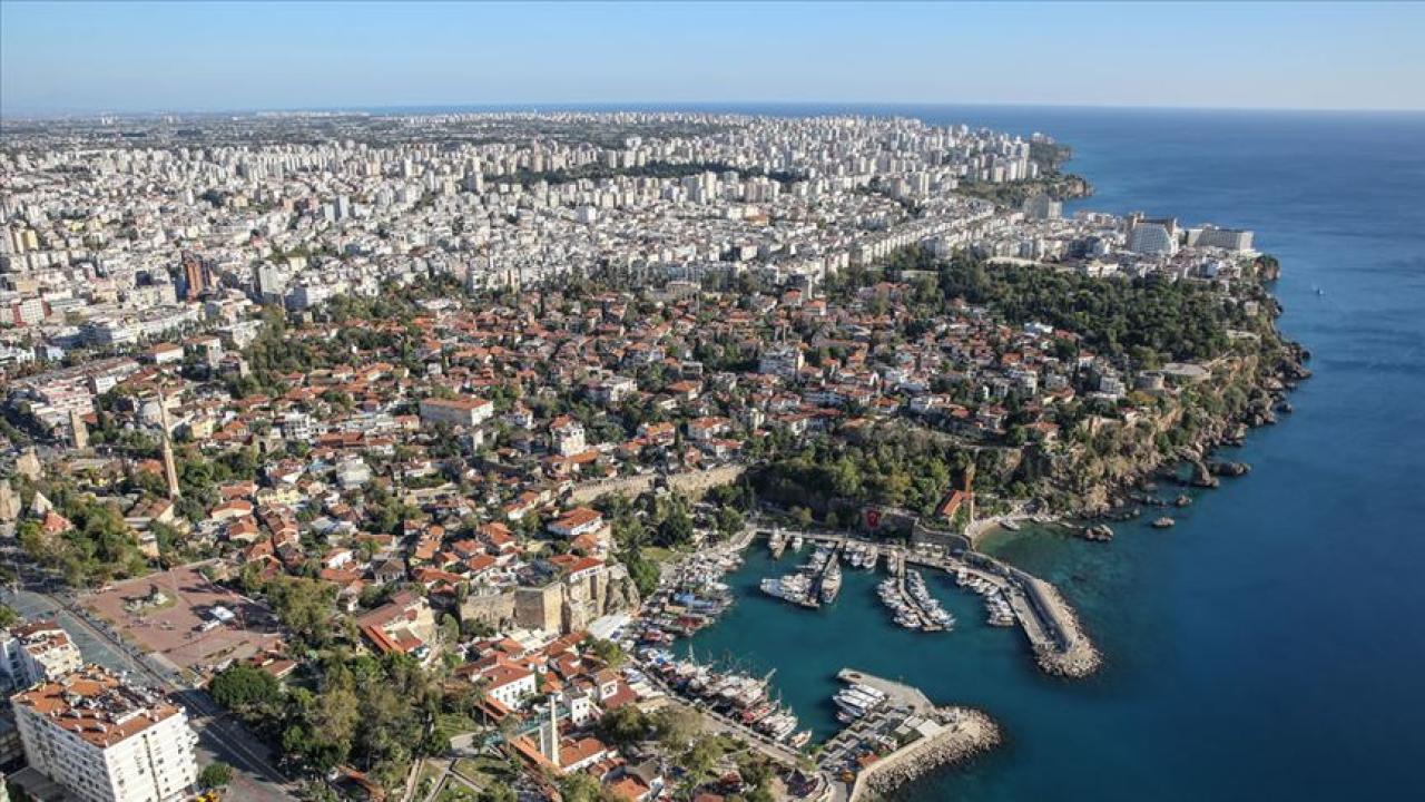Antalya'da önemli görev değişiklikleri!