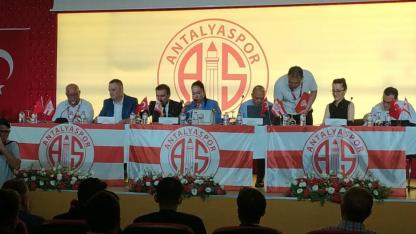 Antalyaspor'un yeni Başkanı Mustafa Ergün oldu