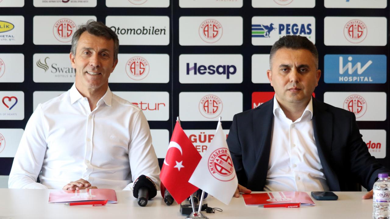 Bülent Korkmaz yeniden Antalyaspor'da!