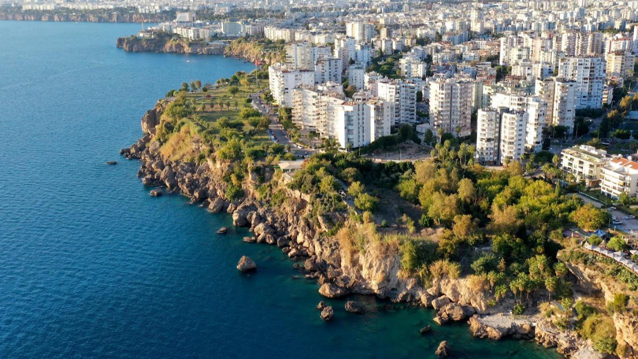Denizin üzerindeki şehir: Muratpaşa