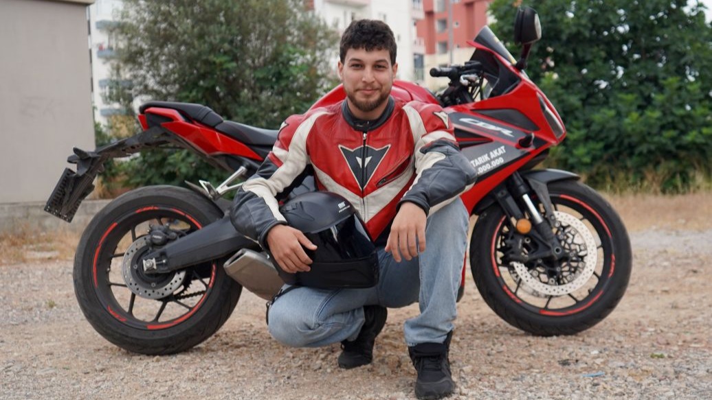 Doktorların 'yürüyemeyebilirsin' dediği Tarık, ölümden döndüğü motosiklete 5 yıl sonra yeniden bindi