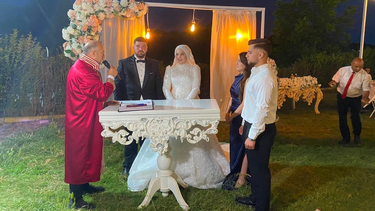 Fatmanur Yılmaz ve Seyit Ahmet Akış’a görkemli düğün
