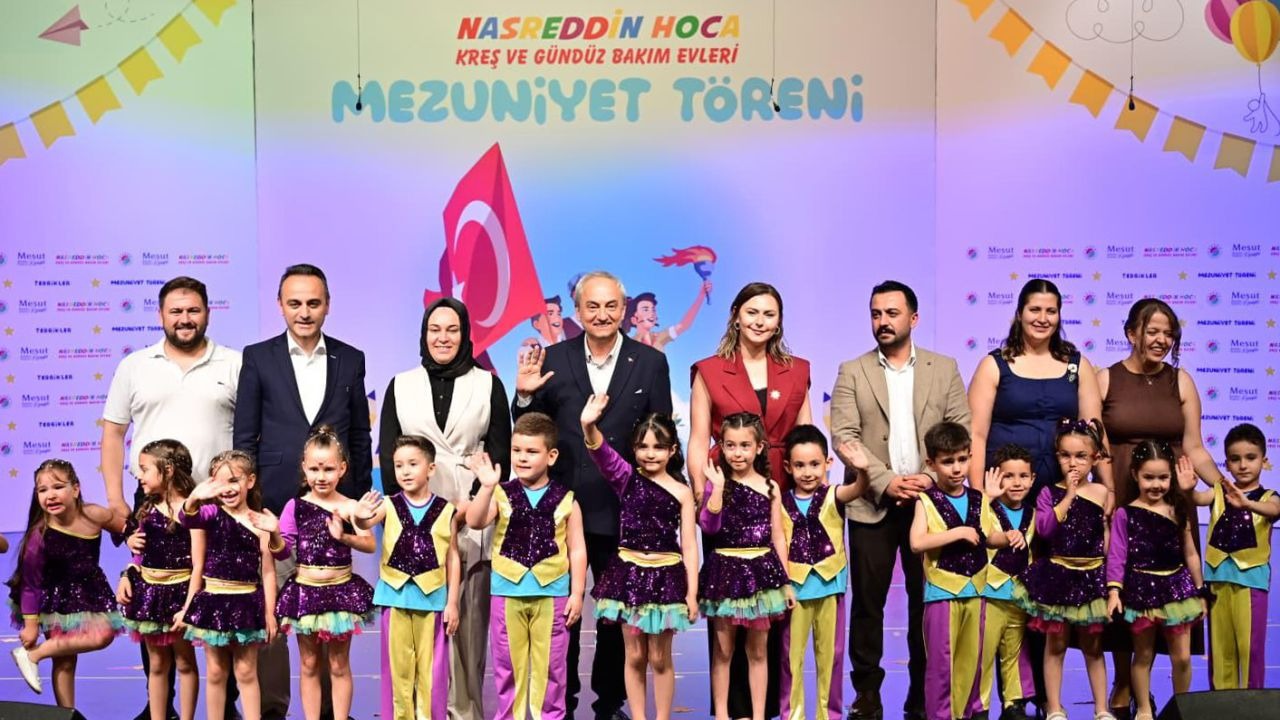 Kepez'in kreşlerinde mezuniyet sevinci