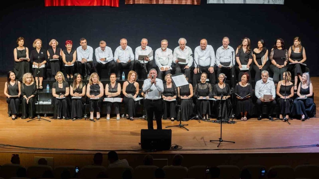 Manavgat Belediyesi TSM Korosu’ndan yaz konseri