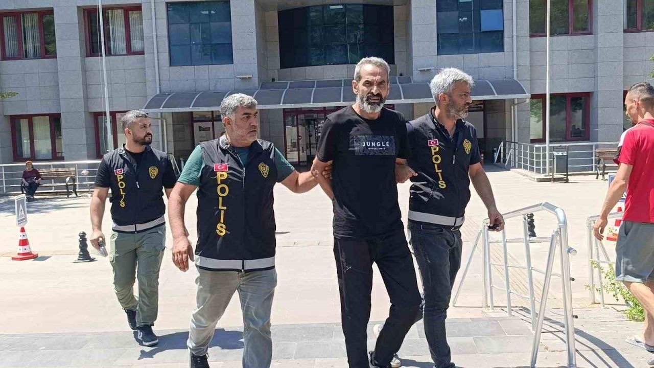 Manavgat’ta 25 yıl hapisle aranan firari hükümlü yakalandı