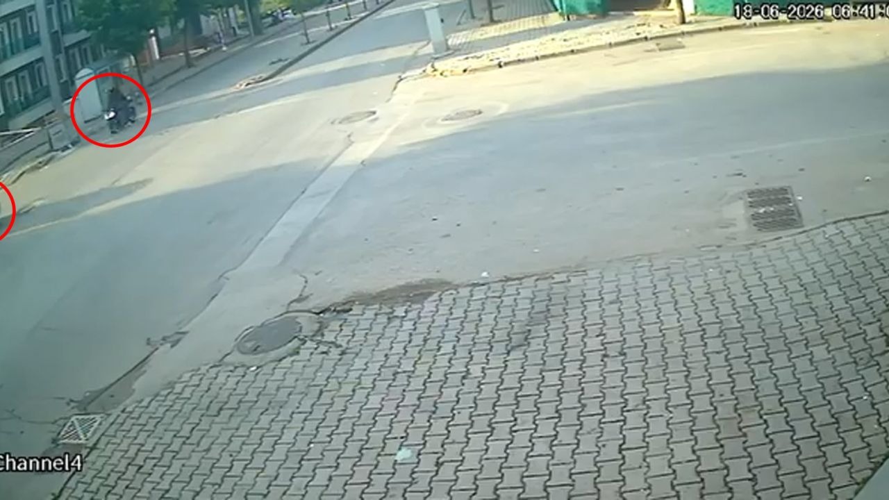 Motosikletle otomobilin çarpıştığı kaza kamerada