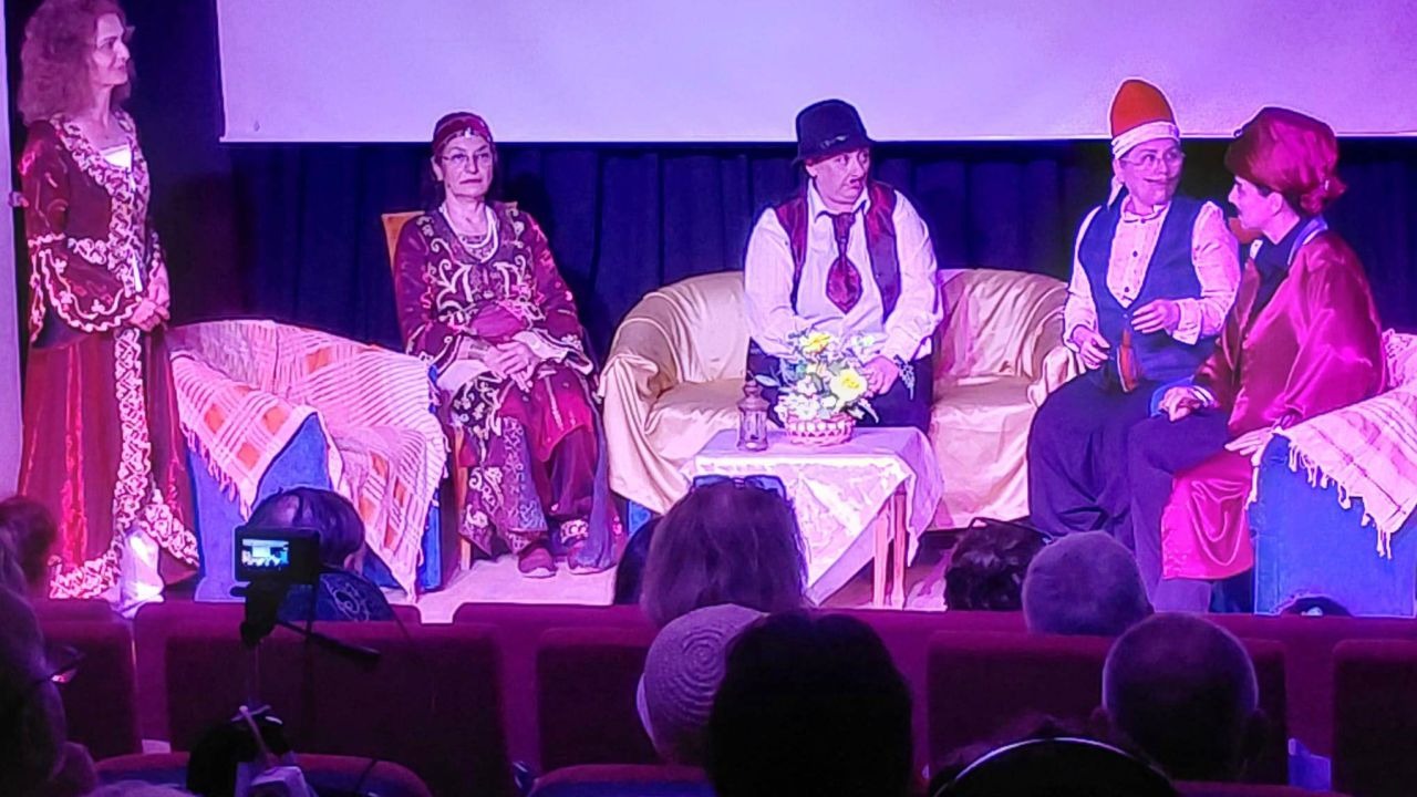 'Safinaz' kahkahası