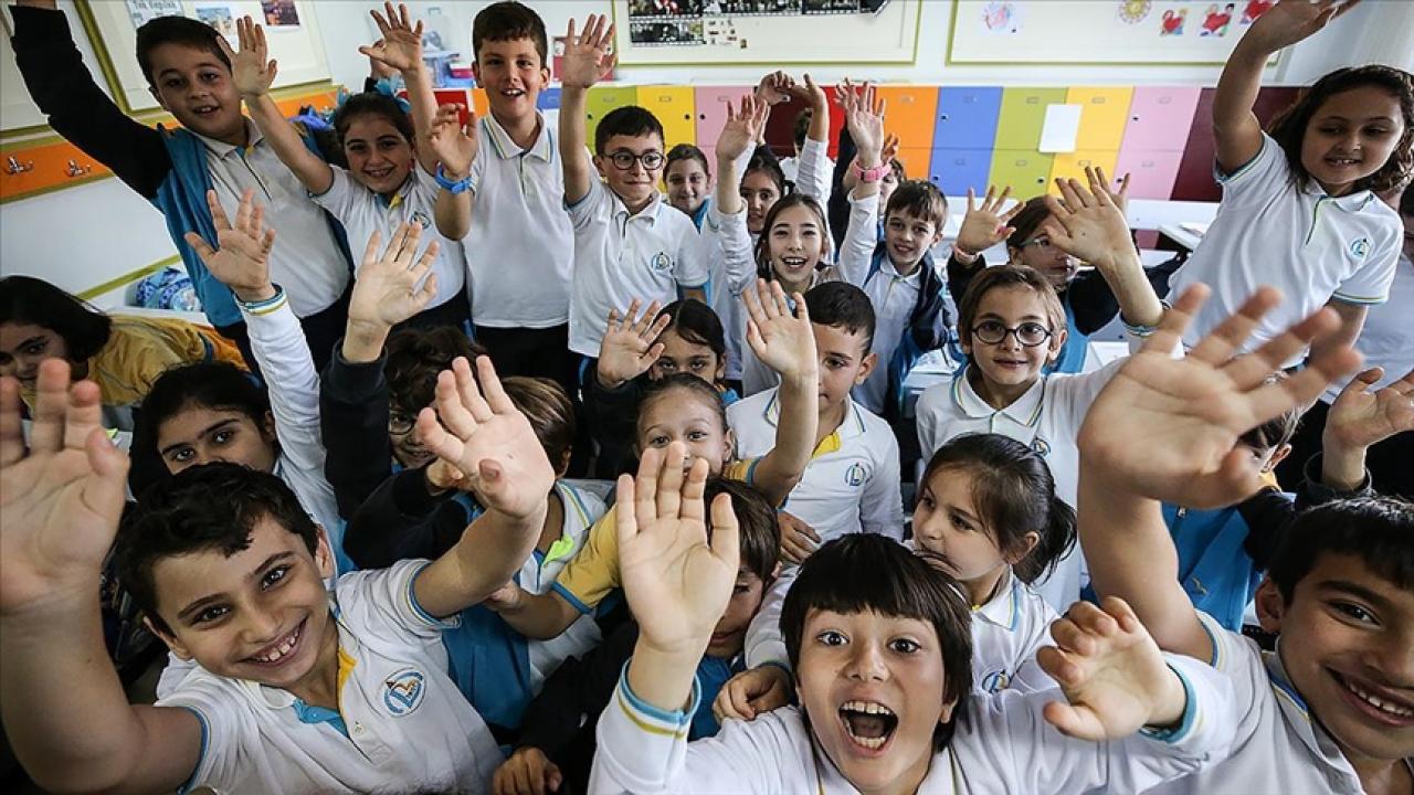 Sınav hazırlıkları nedeniyle okullar tatil edildi!