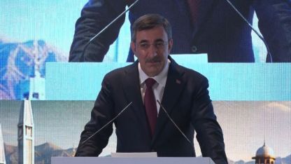 Cumhurbaşkanı Yardımcısı Yılmaz: "Pakistan ile ikili ticaret hacmimizi yakın gelecekte 5 milyar dolara çıkarmayı hedefliyoruz"