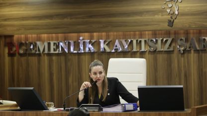 Antalya Büyükşehir Meclisi'nde 'kalıcı eser' polemiği