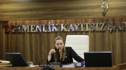 Antalya Büyükşehir Meclisi'nde 'kalıcı eser' polemiği