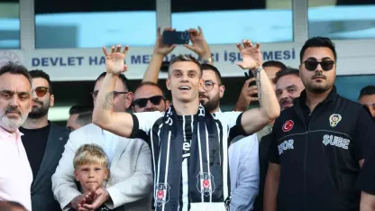 Leandro Trossard, Beşiktaş için İstanbul’a geldi