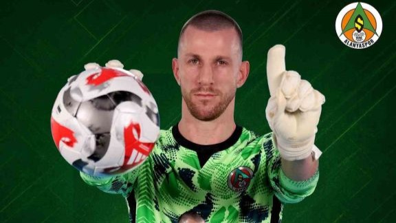 Alanyaspor’da Paulo Victor’un sözleşmesi 1 yıl uzatıldı