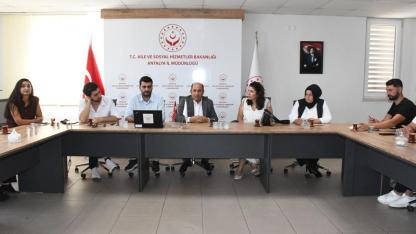 Antalya'da çocuk alanında görev yapan meslek elemanlarına eğitim verildi