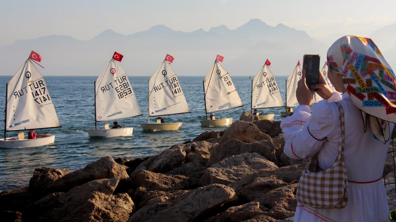 Antalya'da "Denizcilik ve Kabotaj Bayramı" kapsamında etkinlikler düzenlendi