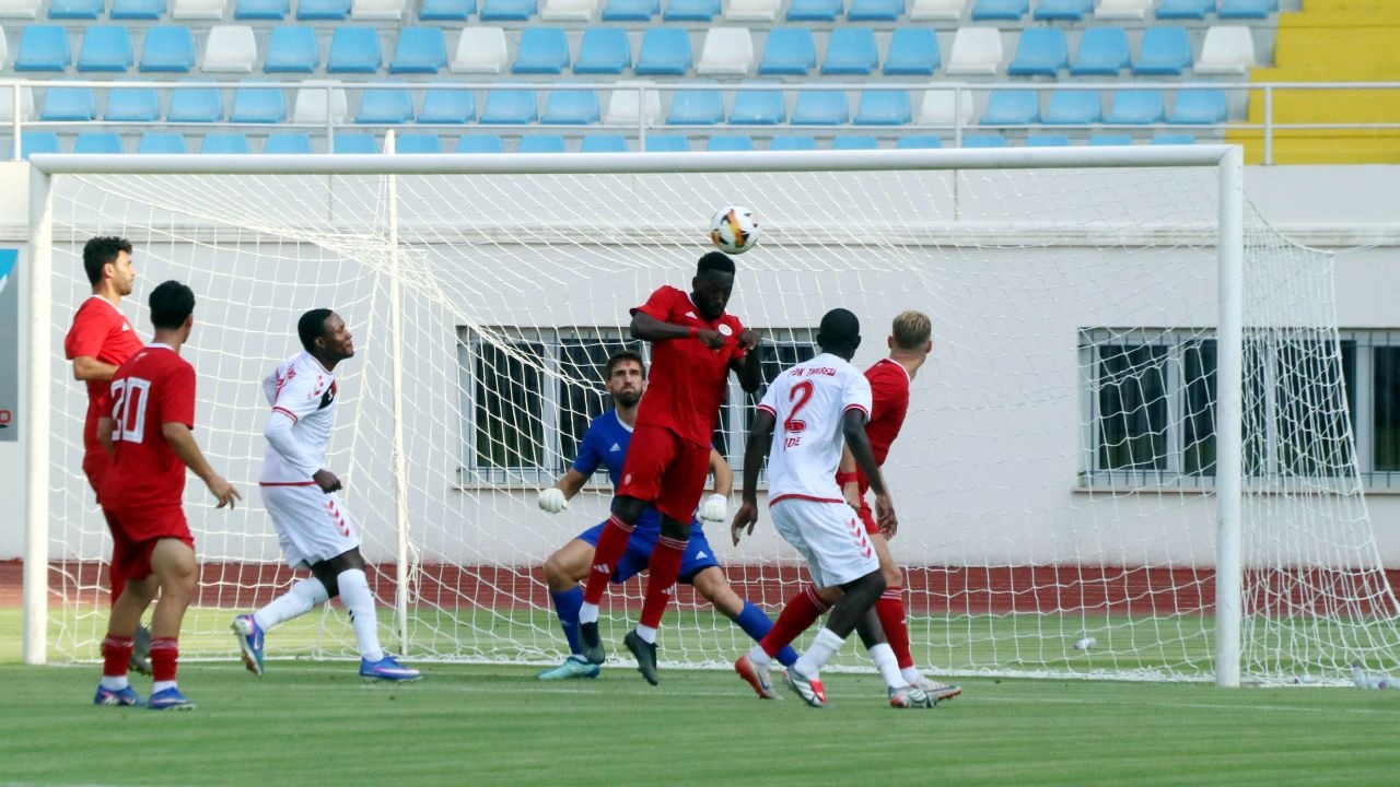 Antalyaspor hazırlık maçında galip