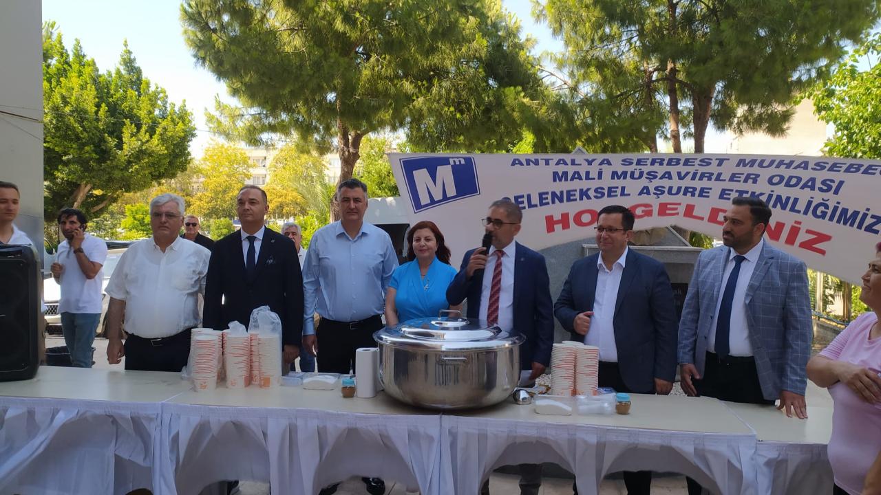 ASMO üyeleri aşure programında buluştu