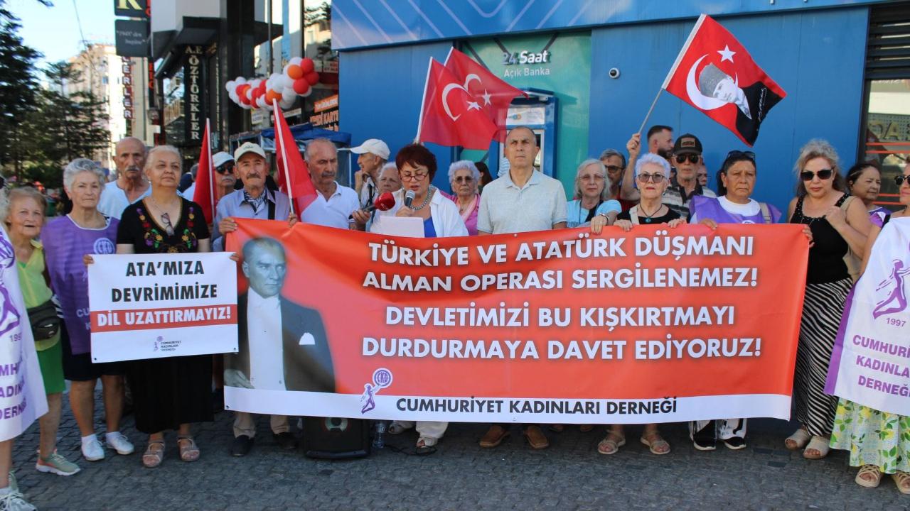 CKD Kepez Özgürlük Şubesi'nden Stuttgart'taki Atatürk Operasına tepki