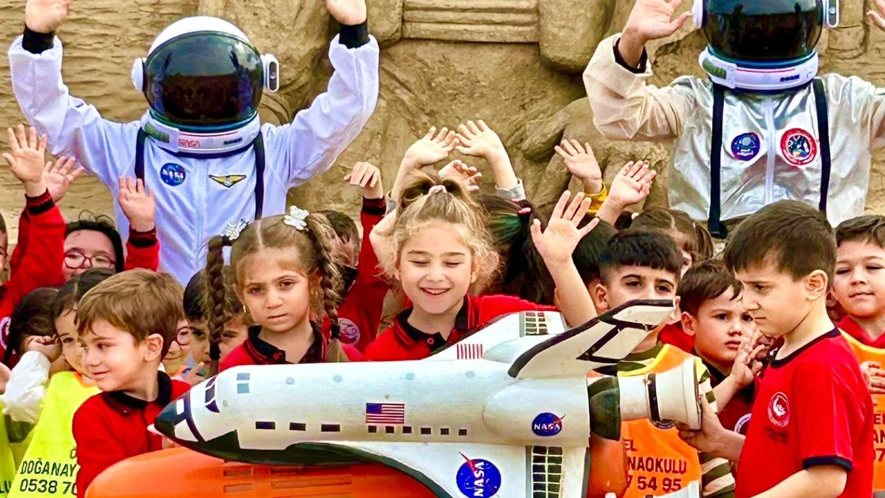 Çocuklar astronotlarla buluşmak için yarışacak