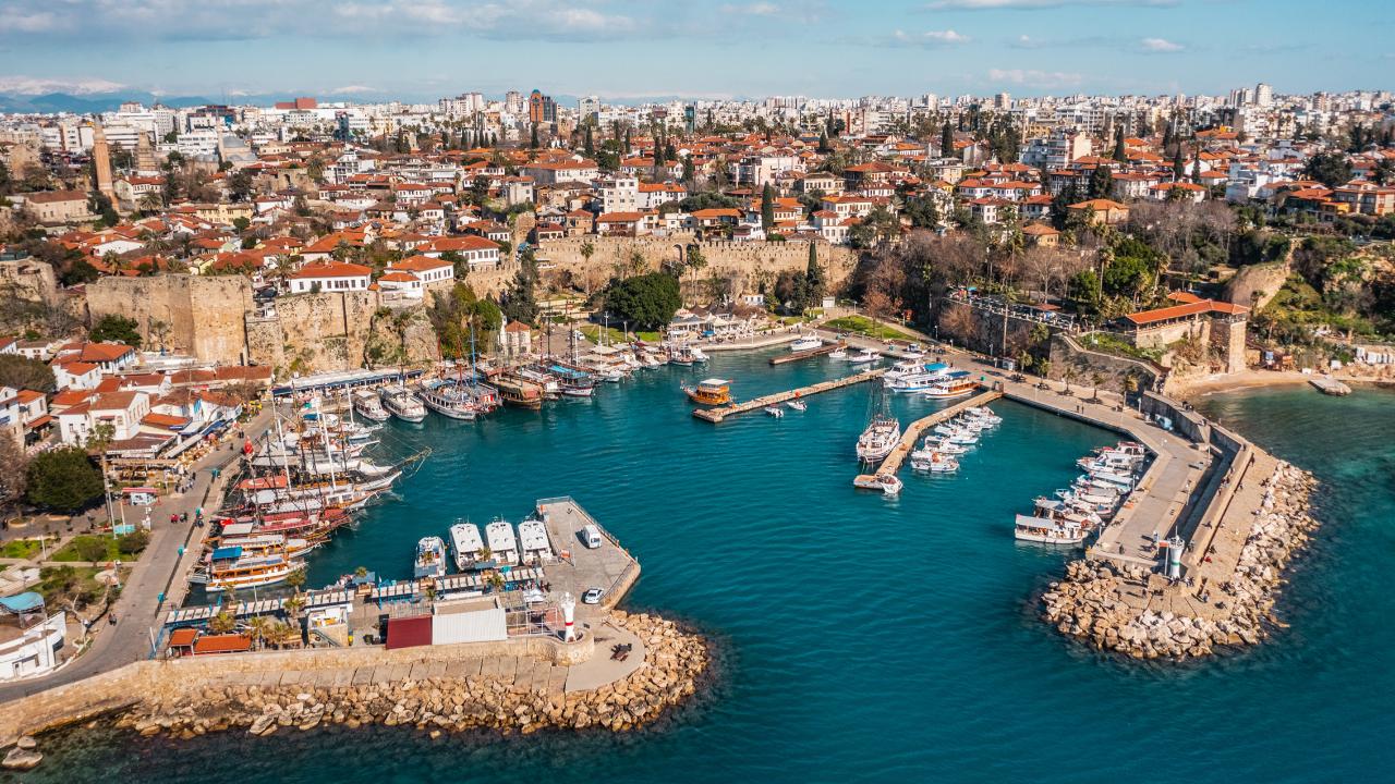Kaleiçi Zirvesi mi, güven zirvesi mi?