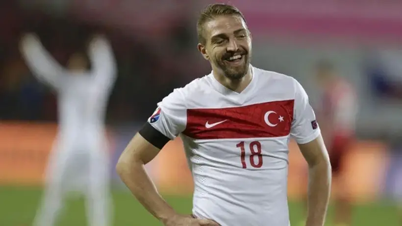 Caner Erkin futbolu bıraktığını açıkladı!