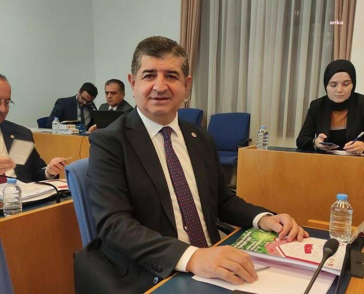 CHP’de deprem! 28 Parti Meclisi üyesi istifa etti, Cavit Arı “Yönetim düştü” dedi