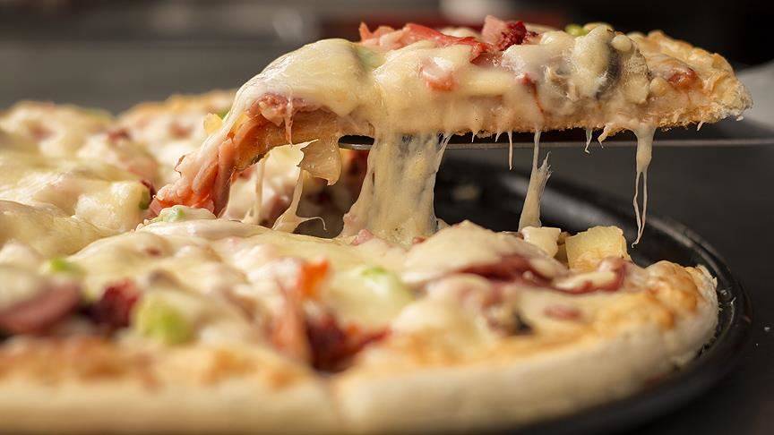 Dünyaca ünlü pizza zinciri satılıyor!