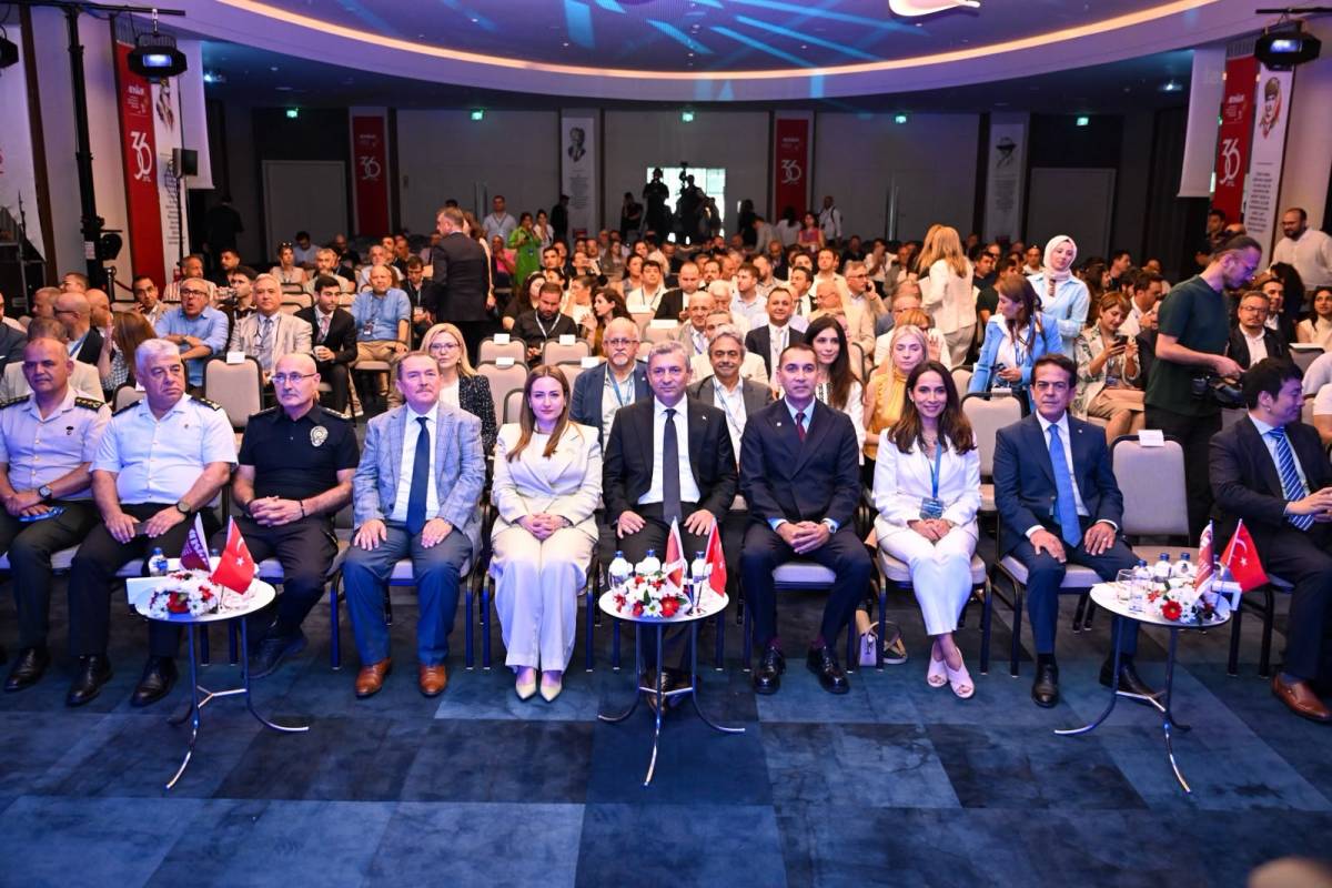 Geleceği konuşabilmek…