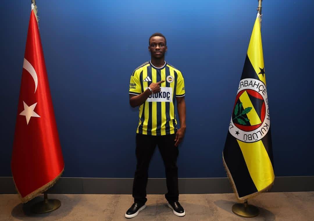 Fenerbahçe, Amara Diouf'u transfer etti!