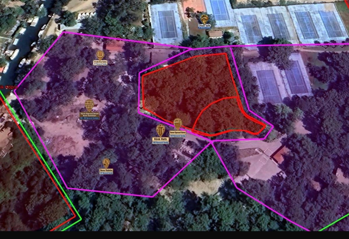 Kaleiçi’nde tenteye yasak, İdyros’ta otel şantiyesine onay